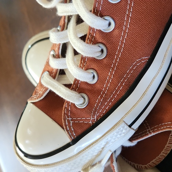 Chuck Taylor Converse Womens Size 5 - Picture 2 of 11